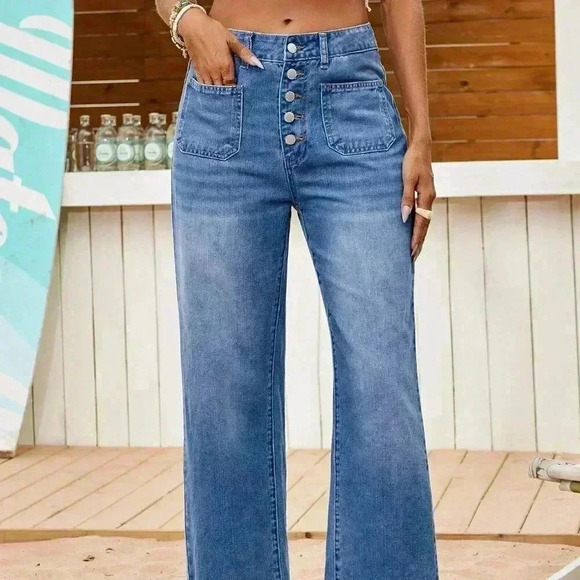 Medium Wash Casual Women's Loose Fitting Straight Leg Casual Blue Denim Jeans - Picture 5 of 5